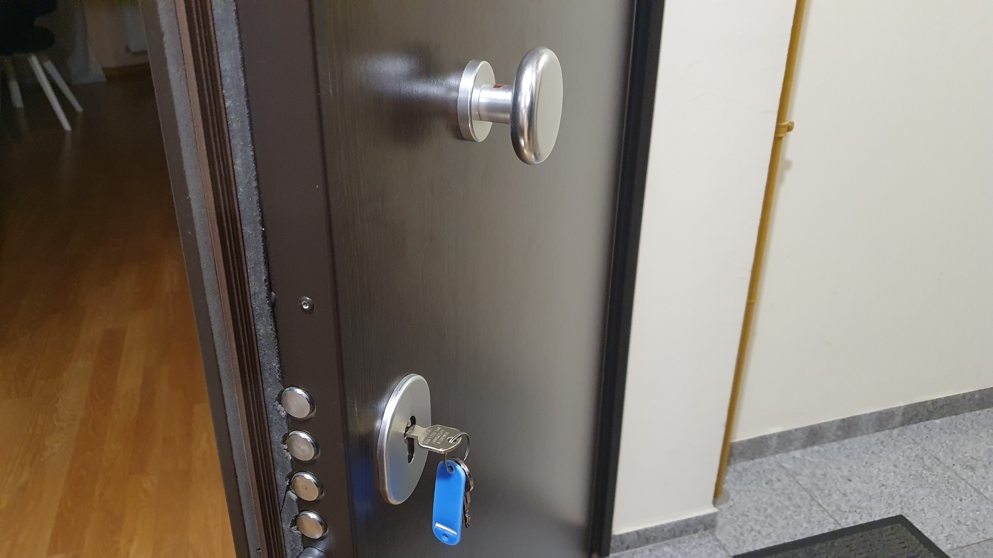 Policija upozorava građane: Pogledajte kako se predstavljaju prevarantice