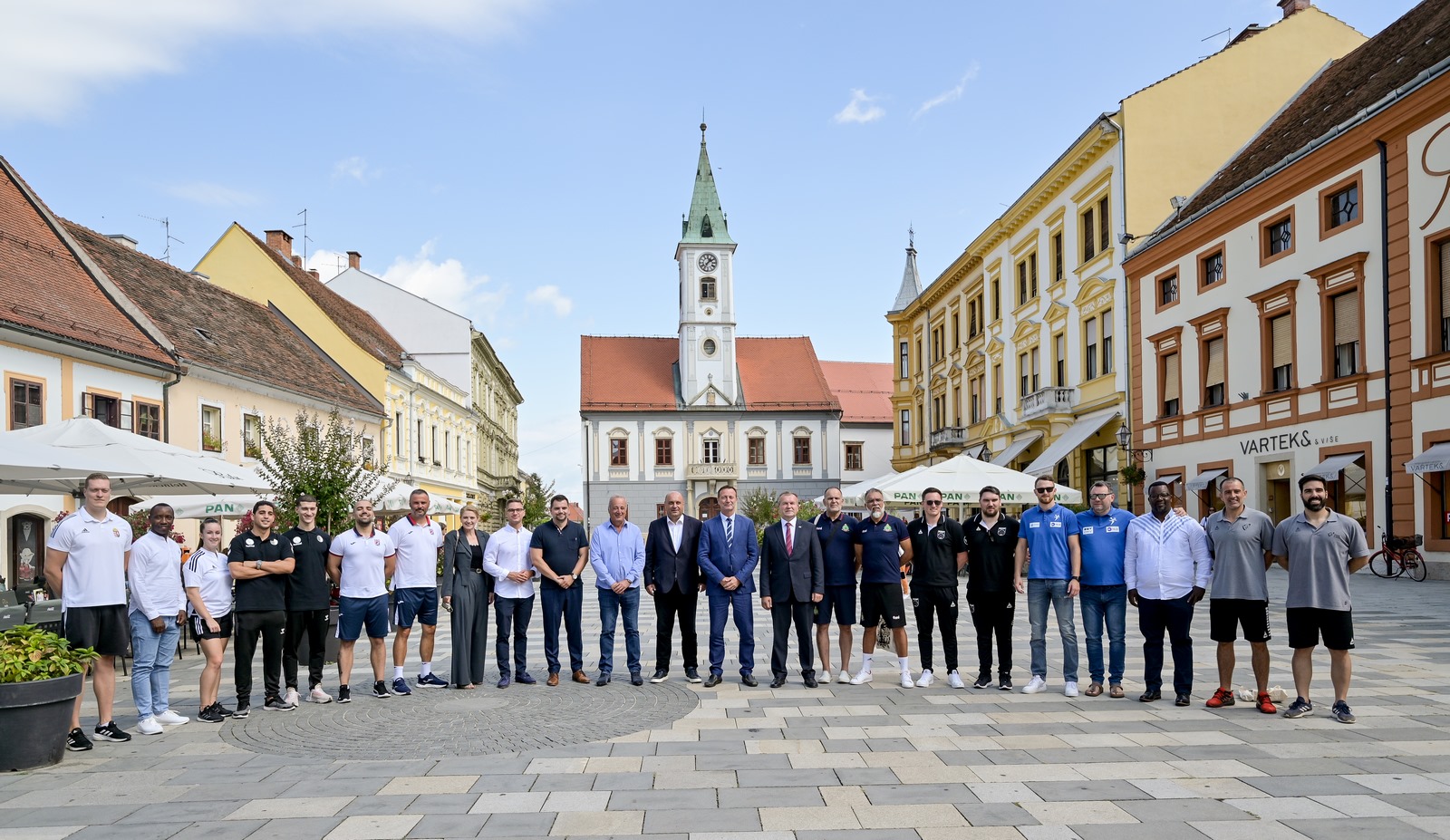 Gradonačelnik Bosilj i župan Stričak održali prijem za rukometaše