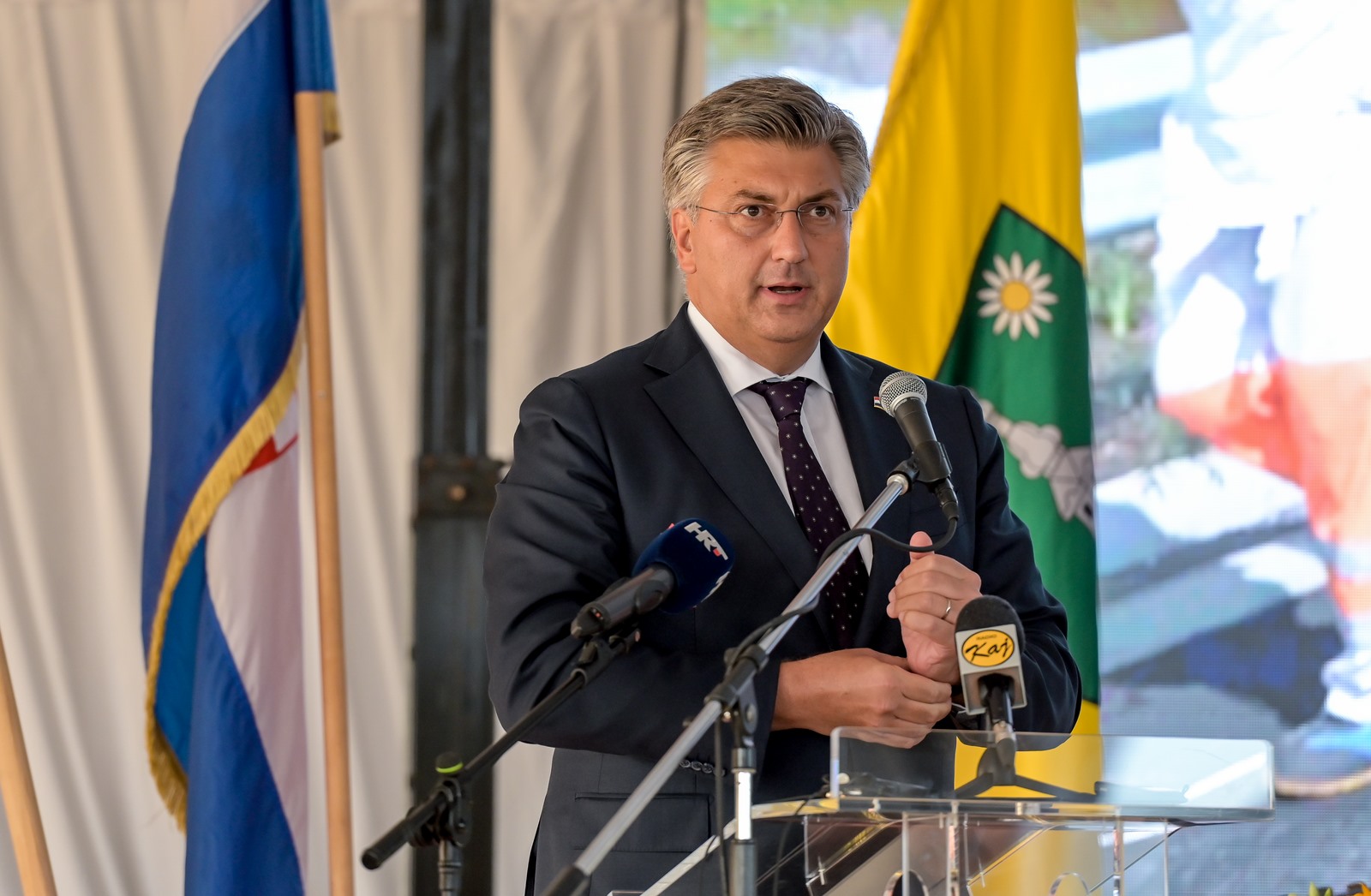 Plenković u Novom Marofu: “Nikad dosad nisam bio na proslavi na saniranom odlagalištu otpada”