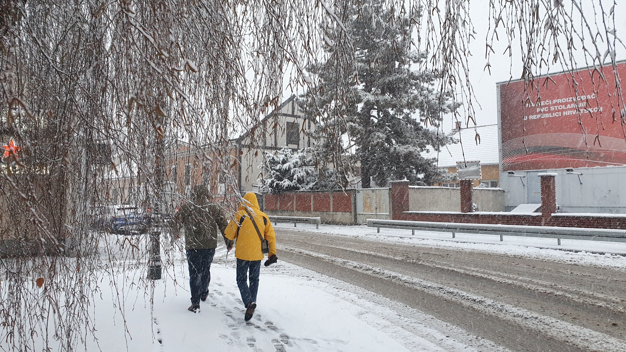 DHMZ izdao posebno upozorenje zbog olujnog vjetra i otkrio koliko će pasti snijega
