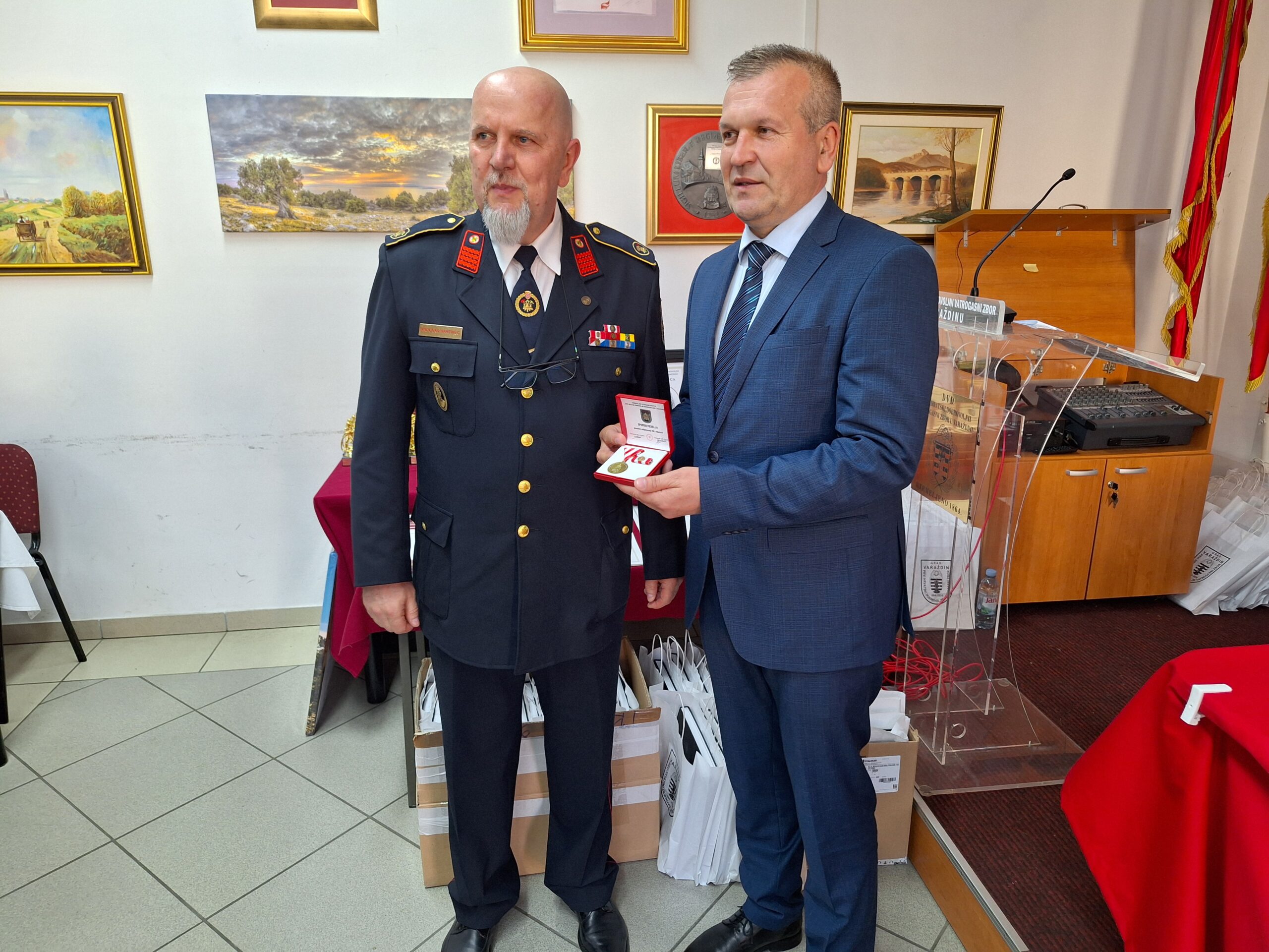 Stričak postao počasni član DVD-a „1. hrvatski dobrovoljni vatrogasni zbor u Varaždinu“