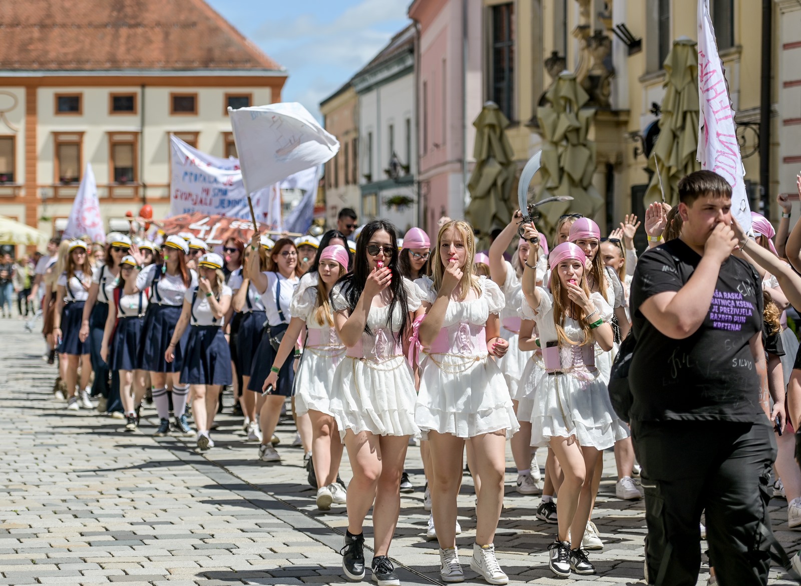 Maturanti 4. d razreda Medicinske škole Varaždin ponosni vlasnici „najodore“