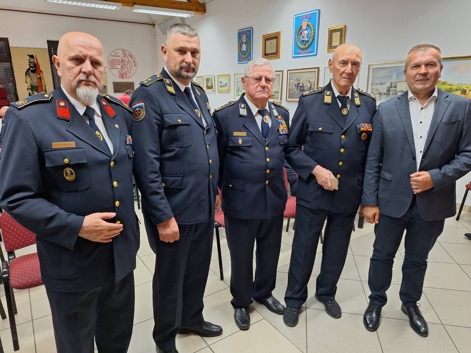 Predstavljena monografije o povijesti Prvog hrvatskog dobrovoljnog vatrogasnog zbora u Varaždinu