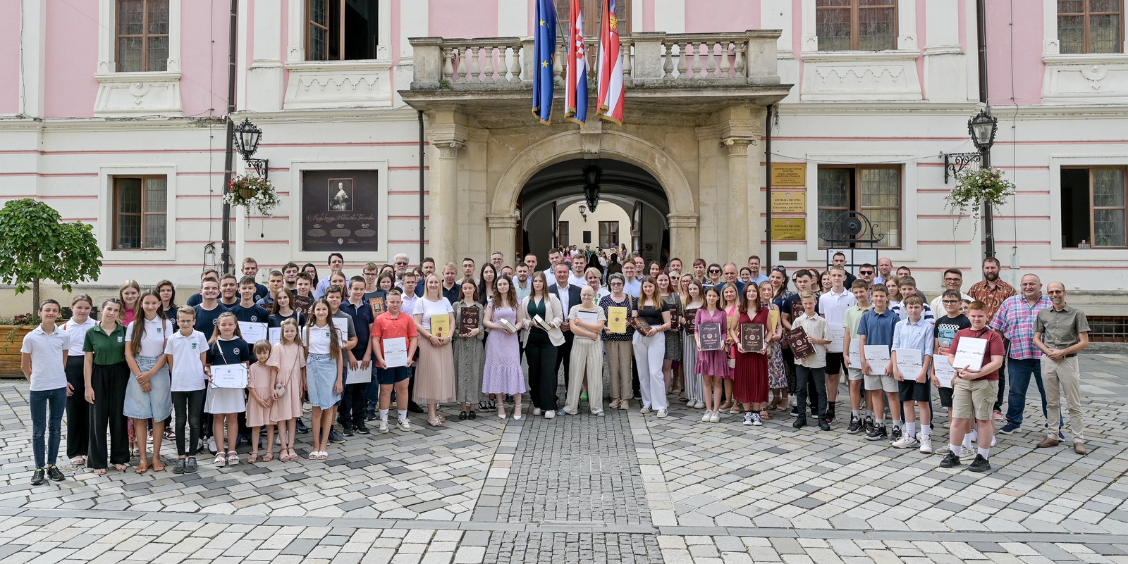 PRIJEM ZA NAJTROFEJNIJE UČENIKE: 101 ponos Varaždinske županije!