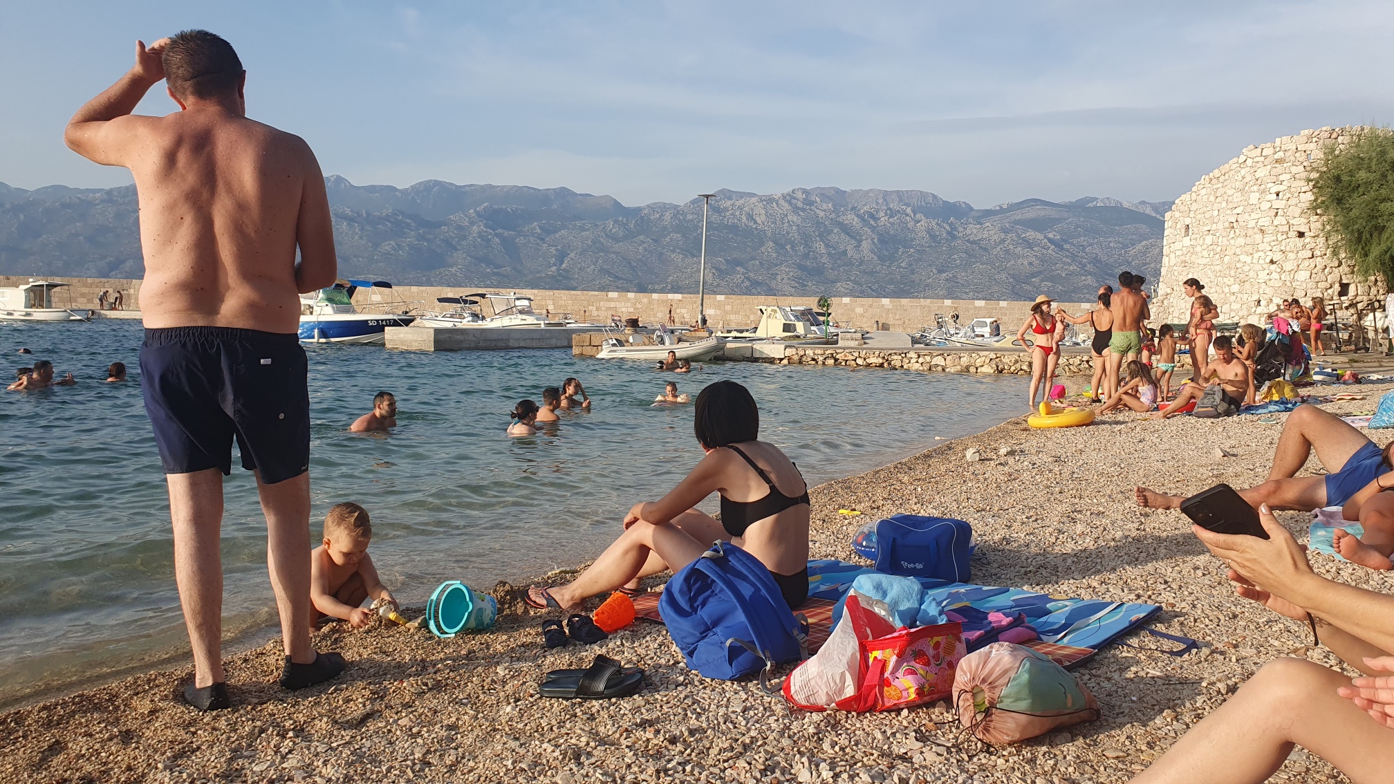 Slovenac mobitelom snimao golu djecu na hrvatskoj plaži