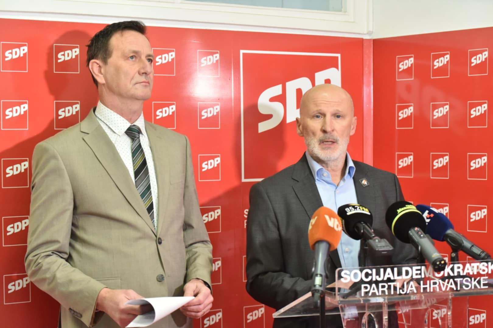 Bosilj i Ister o gospodarenju otpadom: “Za podobne je sve moguće…”
