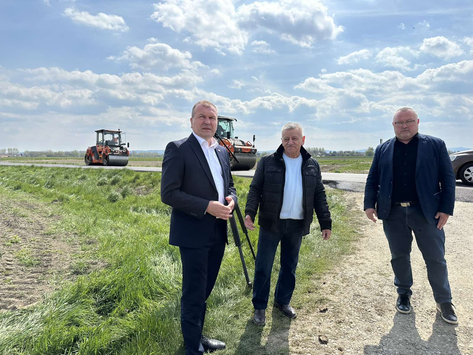 Stričak i Jani obišli radove na uređenju prometnice u naselju Hrženica