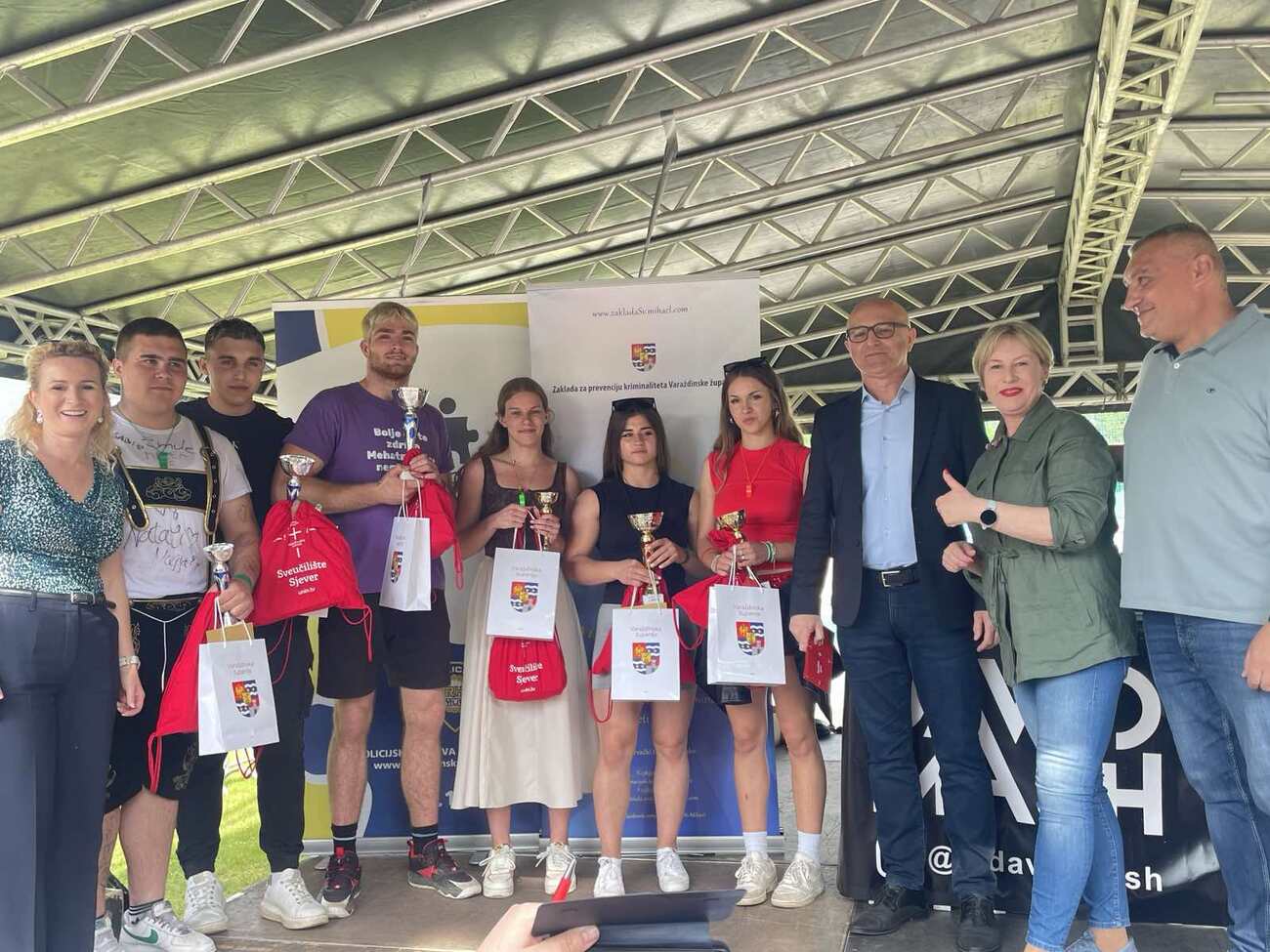 Sportski dan Maturantike u Parku mladih: najizdržljiviji maturanti osvojili vrijedne nagrade  
