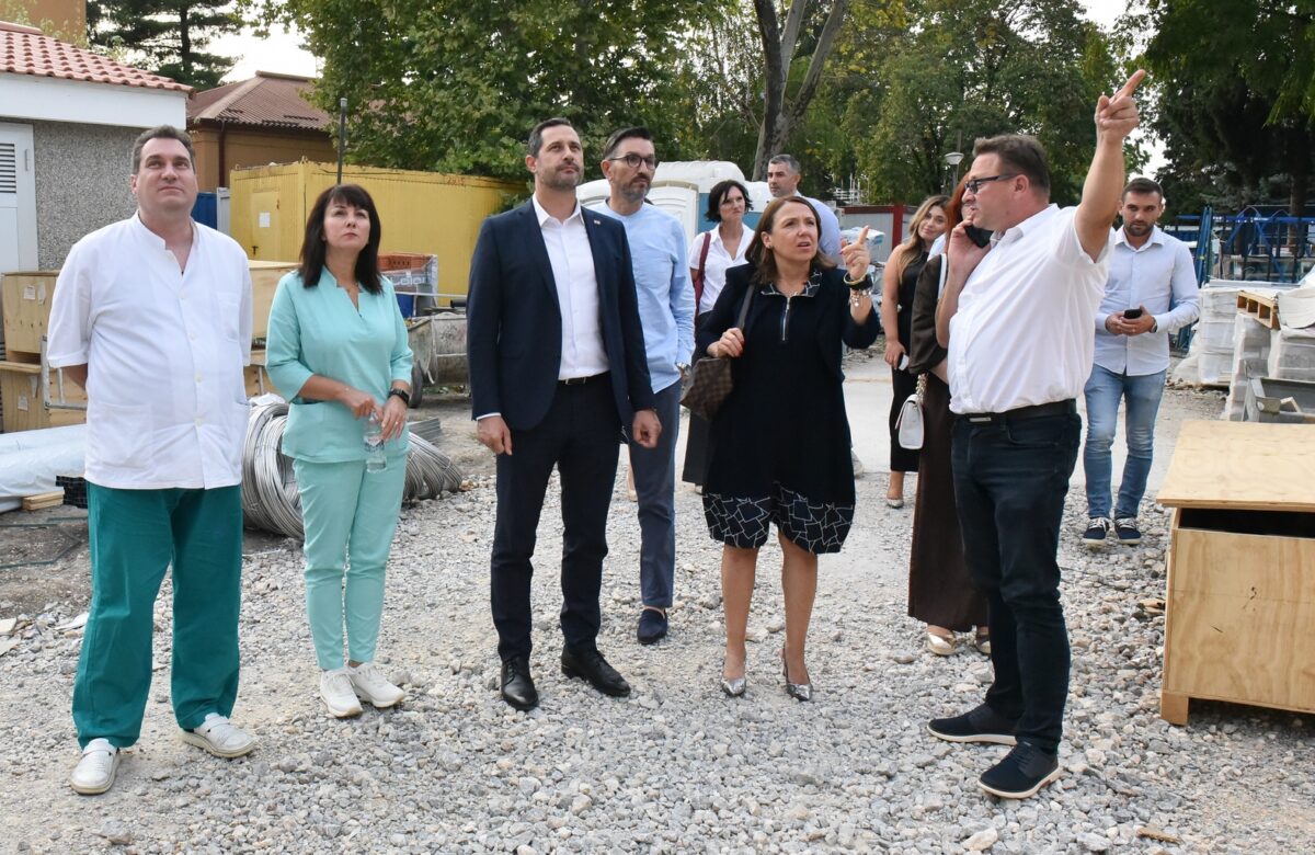 Ministrica Hrstić i ministar Glavina posjetili Opću bolnicu Varaždin te obišli radove na izgradnji Centralnog operacijskog bloka