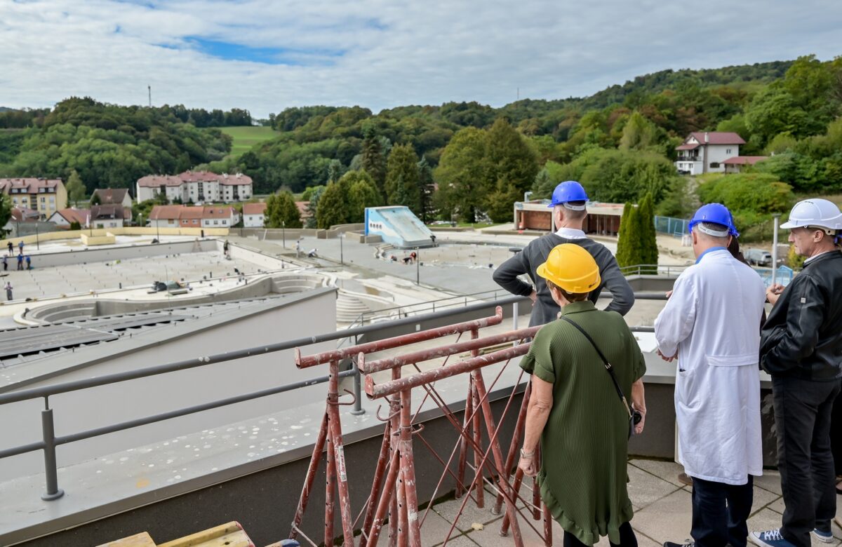 Vijećnici Županijske skupštine obišli radove na rekonstrukciji hotela Minerva