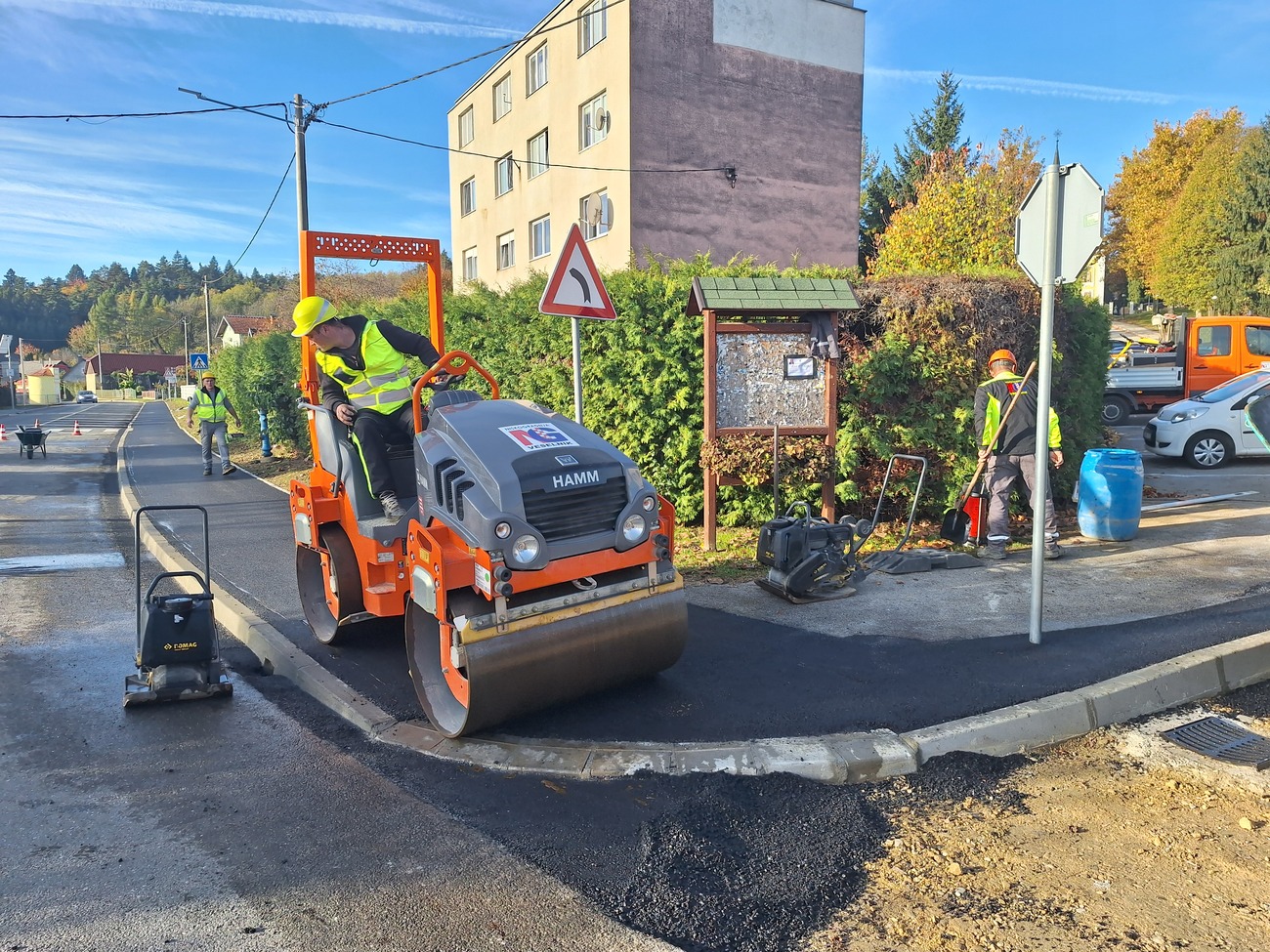 U završnoj fazi radovi na obnovi pješačkih staza kroz Marčan i Vinicu – ulaganje od 206.000 eura povećat će sigurnost djece i mještana
