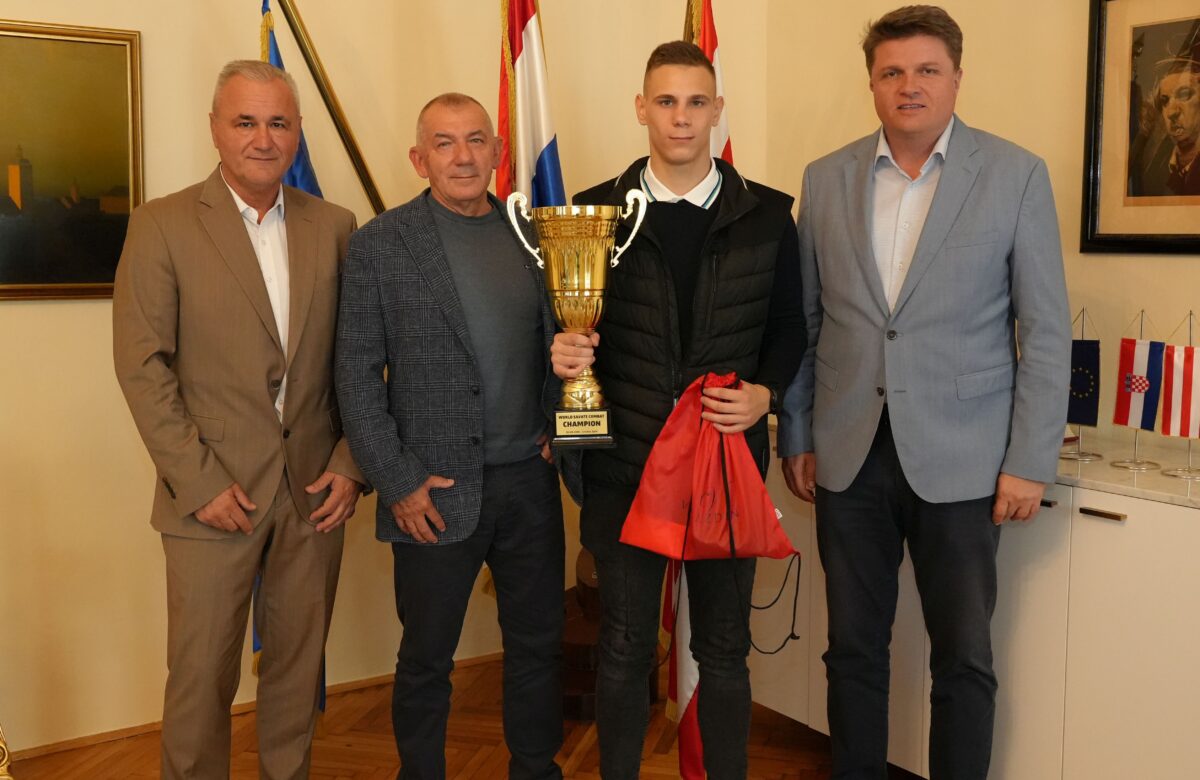 Svjetski prvak u savateu Patrik Grđan na prijemu u Gradskoj vijećnici
