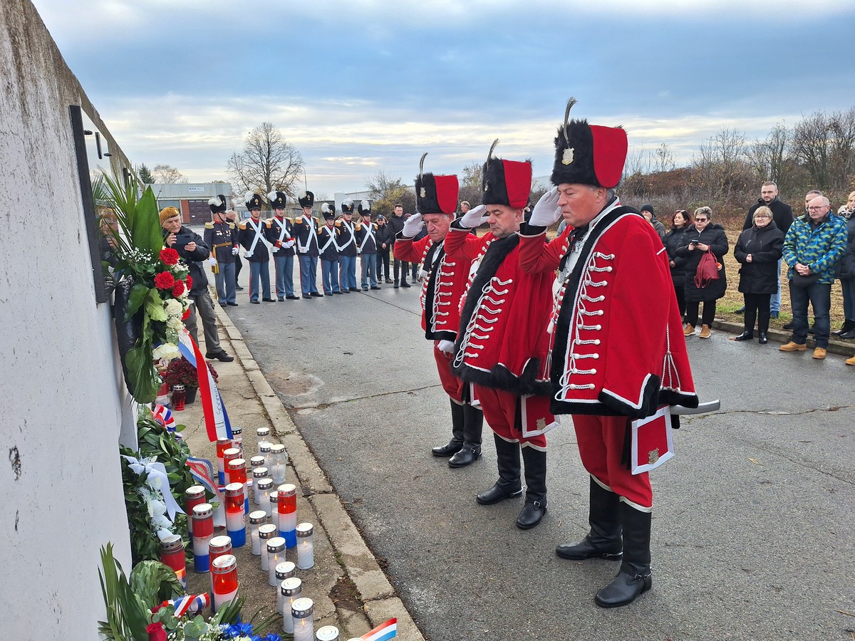 Izaslanstvo Varaždinske županije u gradu heroju odalo počast varaždinskim i svim drugim braniteljima i žrtvama Vukovara