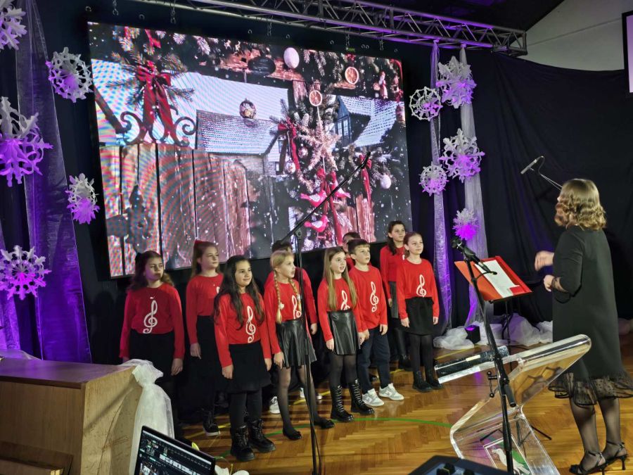 OŠ Kamenica svečano obilježila 195 godina školstva