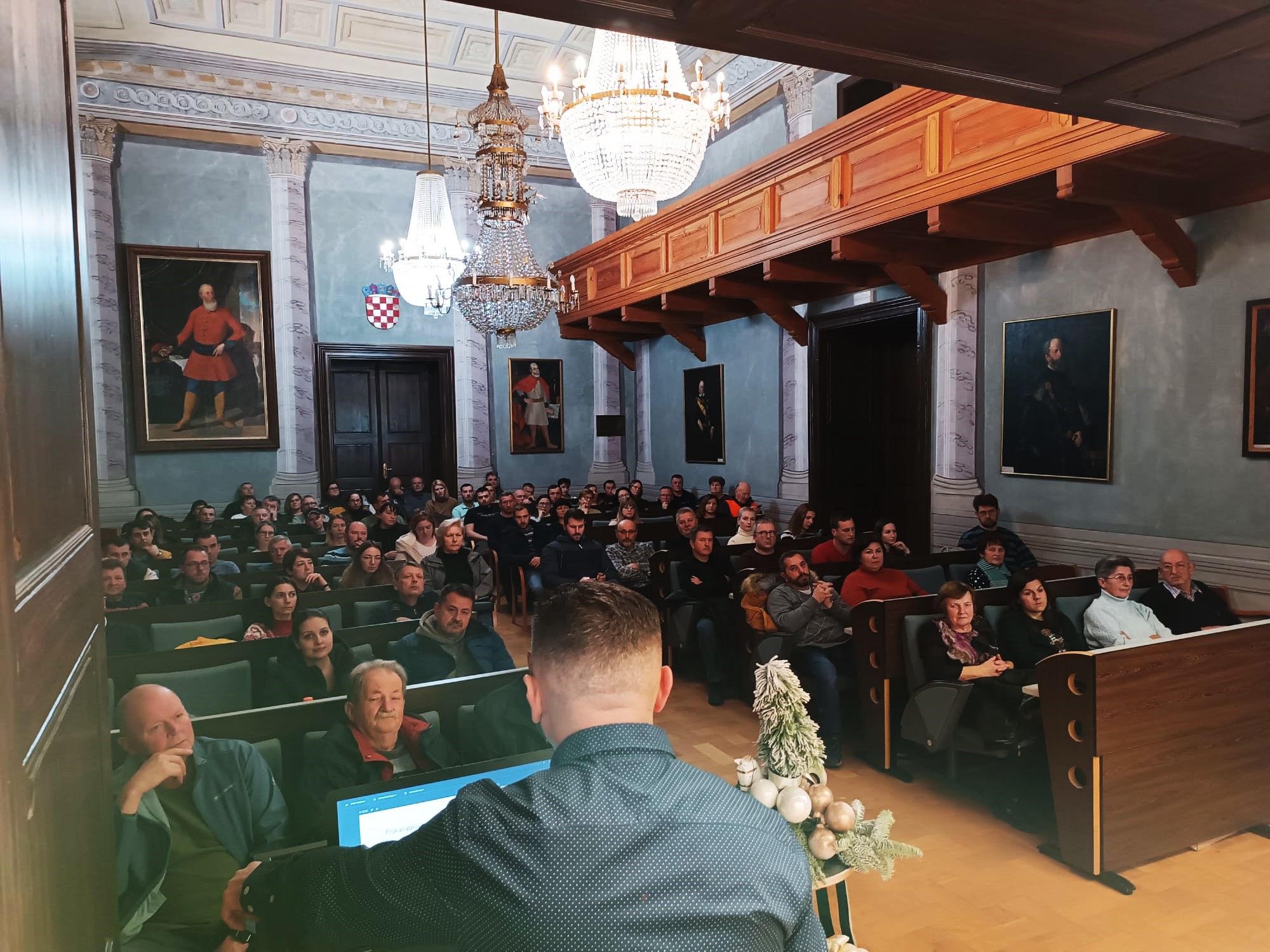 Veliki interes poljoprivrednika za predavanje o novom Zakonu o fiskalizaciji