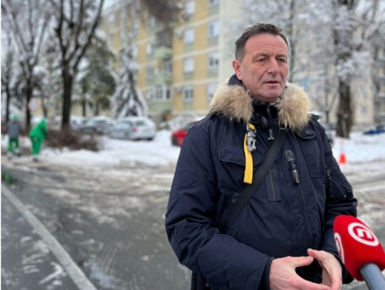 Gradonačelnik Bosilj obišao grad nakon velikog snijega: Traju procjena štete i sanacija