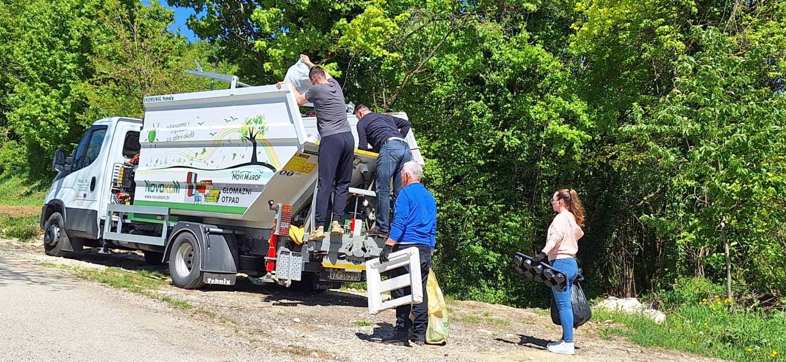 Održana “Zelena čistka”: Brojni volonteri učinili Novim Marof čišćim i ugodnijim za život