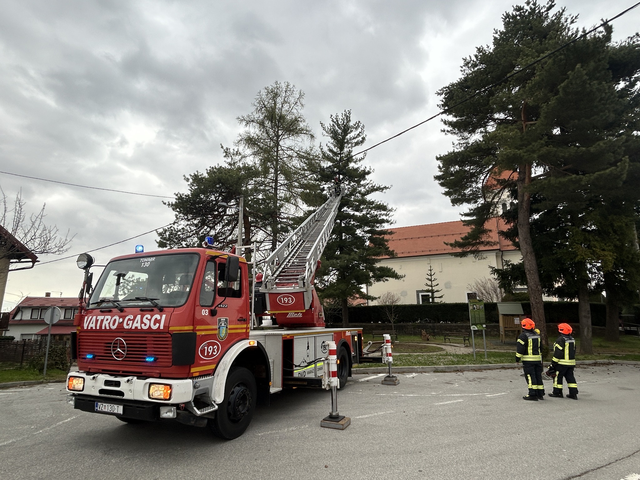 Vrh bora, kao vrh dobrosusjedskih odnosa kneginečkih i topličkih vatrogasaca