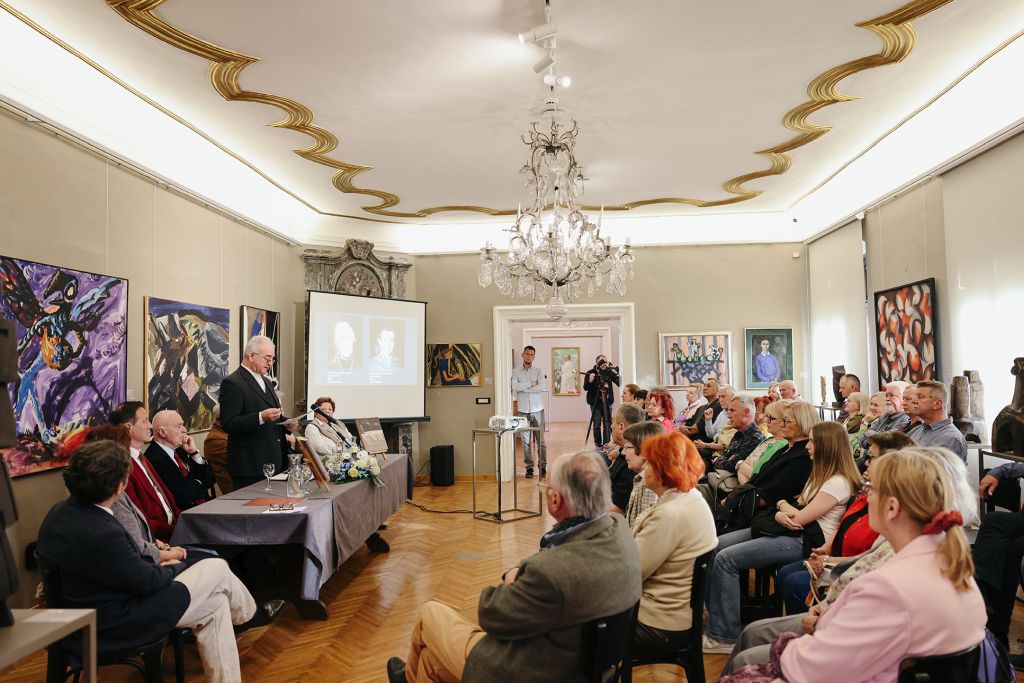 Predstavljena monografija „Vjekoslav Božo Jarak – Svećenik u svijetu likovnih umjetnika“