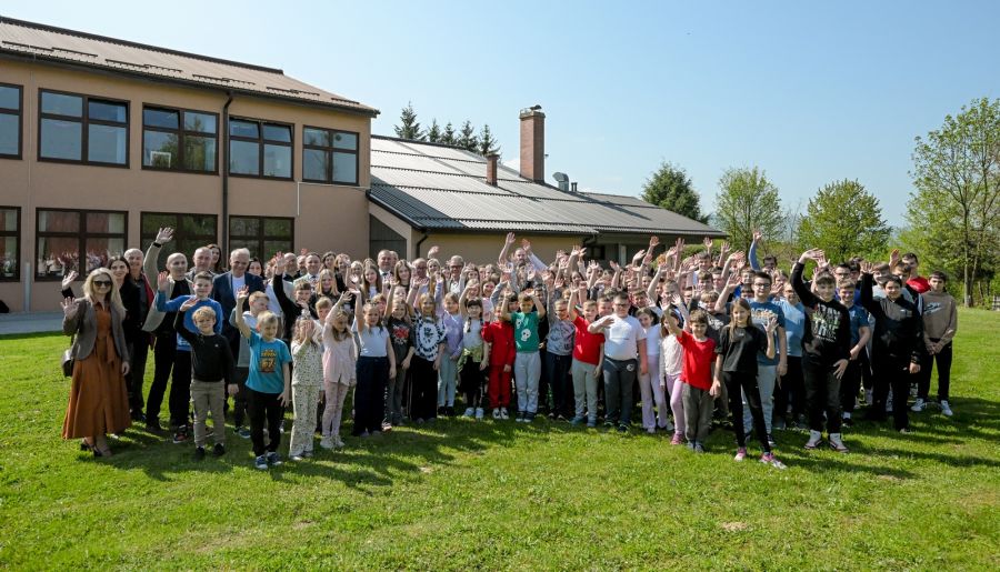 Potpisani ugovori za izgradnju sportskih dvorana u Područnim školama Greda-Jurketinec i Druškovec