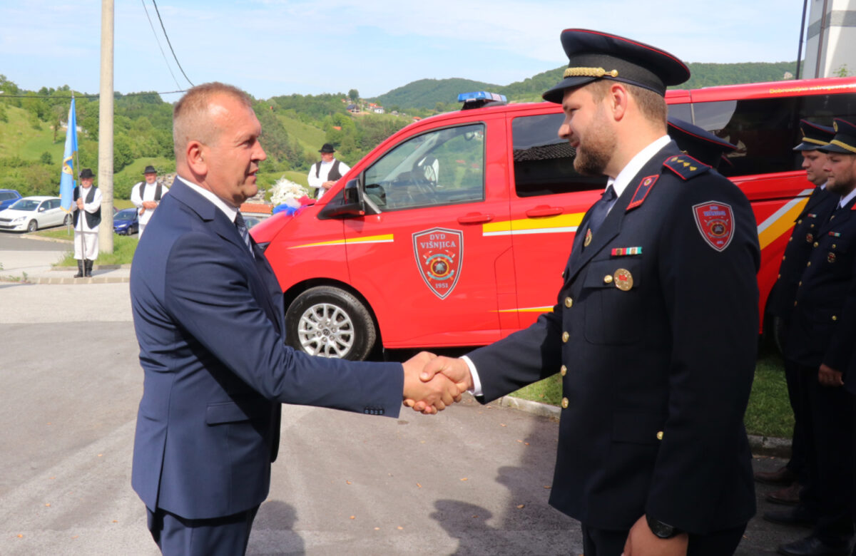 DVD Višnjica obilježilo 75 godina djelovanja i preuzelo novo kombi vozilo