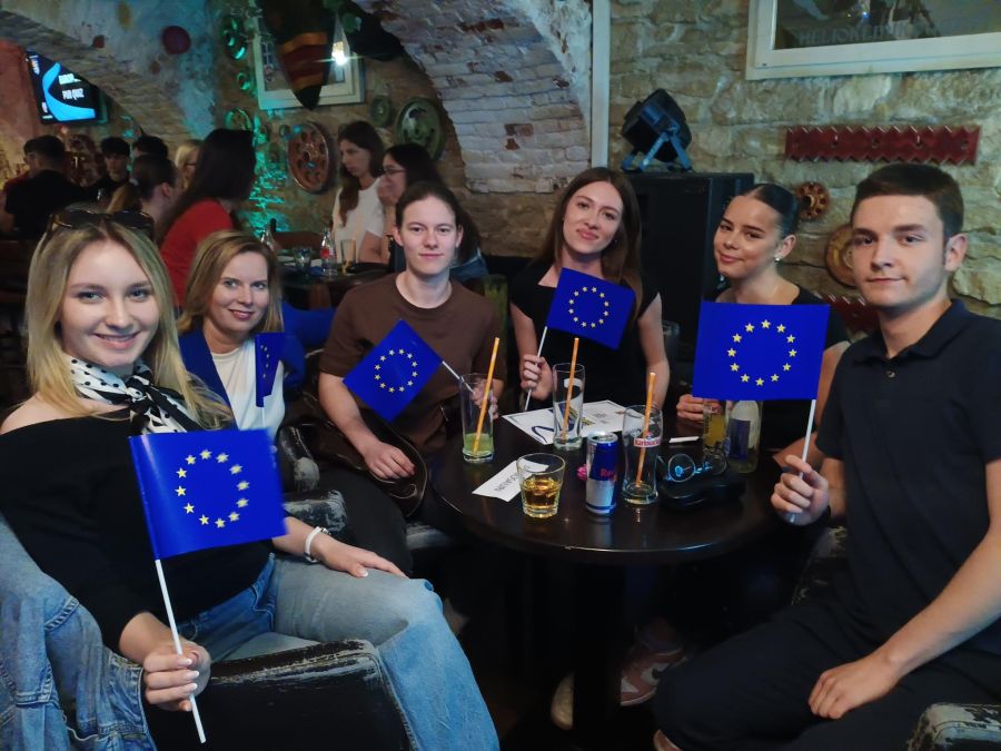 “Tintilinići” iz Srednje škole Novi Marof pobjednici Europskog pub kviza