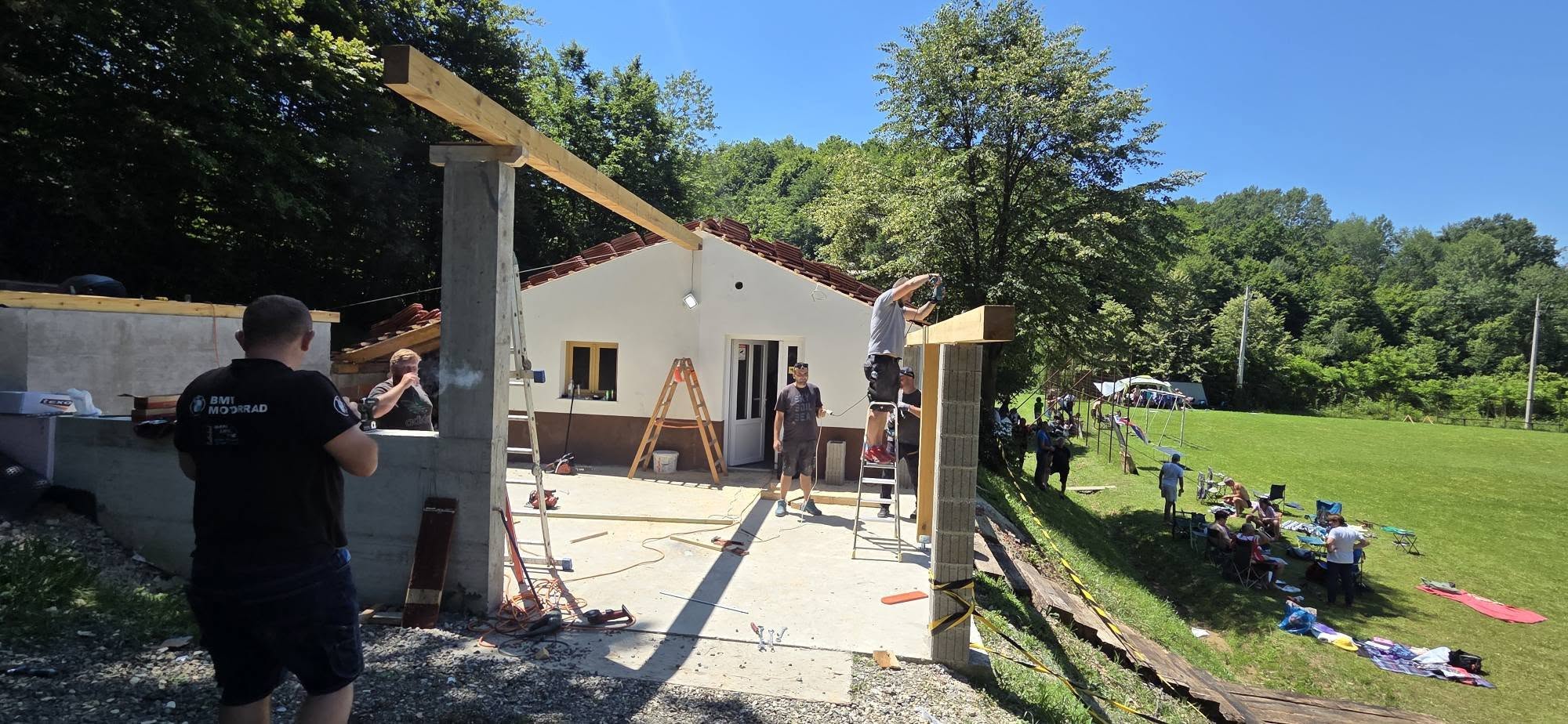 Korak po korak: Izgrađeno krovište na terasi prostora ŠRD Možđenec