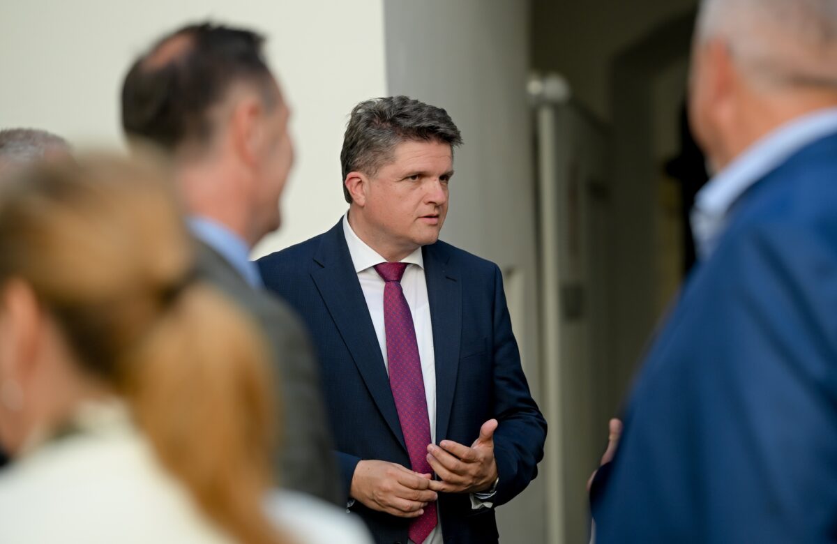 Marković o sinoćnjoj nesreći: “Pružni prijelaz kod vrtića u Donjem Kućanu mora biti prioritet svih prioriteta, a ne da se čeka da netko pogine!”