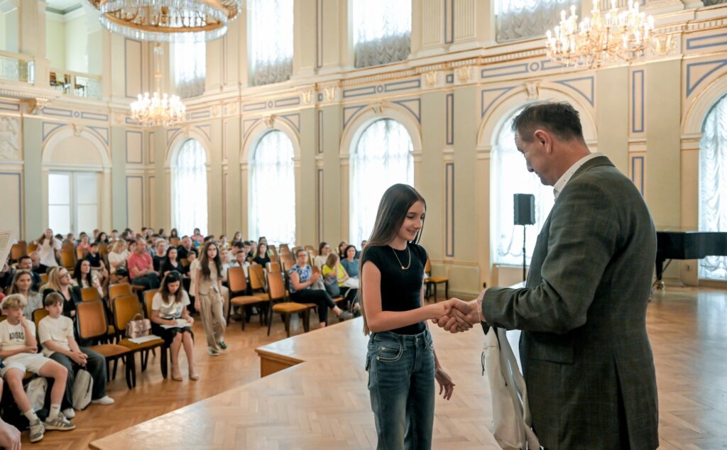Grad Varaždin nagradio najbolje učenike i mentore varaždinskih osnovnih škola 