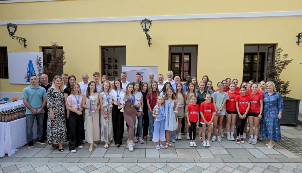 Od svjetskog zlata do državnih naslova: Župan Stričak primio 34 sportašica i sportaša s vrhunskim rezultatima