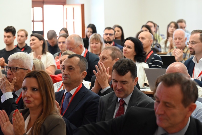 Na FOI-ju otvoren 37. CECIIS