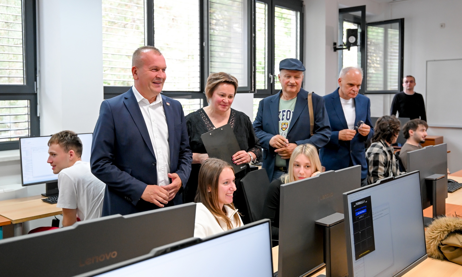 Tehnologija u službi znanja: Druga gimnazija Varaždin dobila suvremenu informatičku učionicu