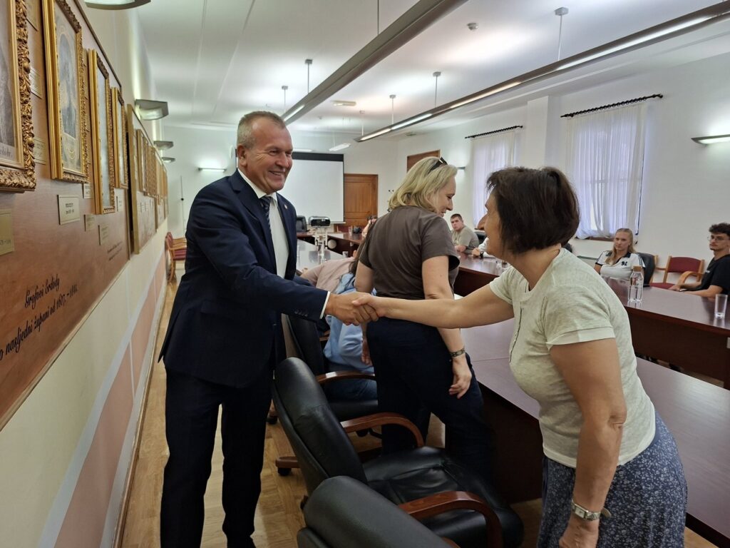 Erasmus povezao Varaždinsku županiju i Poljsku: župan Stričak primio učenike i profesore iz Krakova