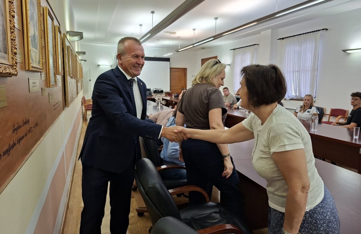 Erasmus povezao Varaždinsku županiju i Poljsku: župan Stričak primio učenike i profesore iz Krakova