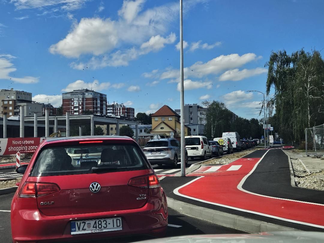 Prometna statistika: Više automobila, ali i korisnika javnog prijevoza