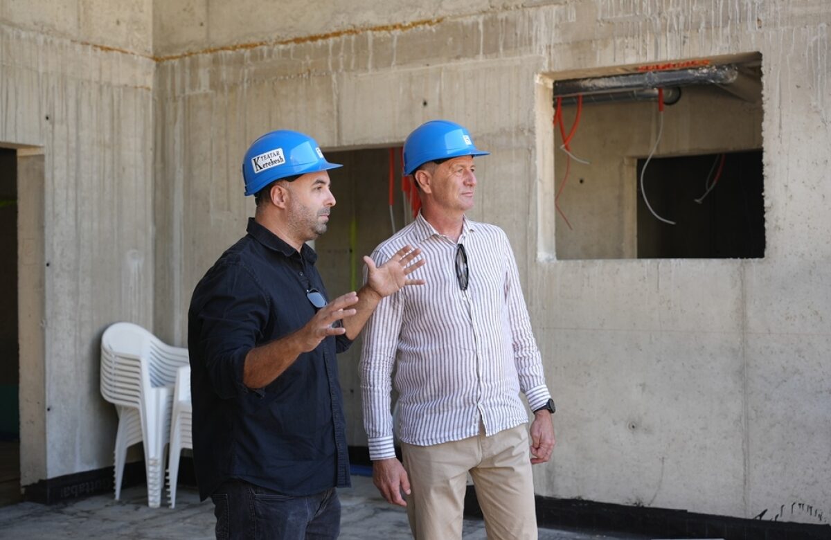 Gradonačelnik Bosilj obišao gradilište novog Kulturnog centra Kerekesh Teatra
