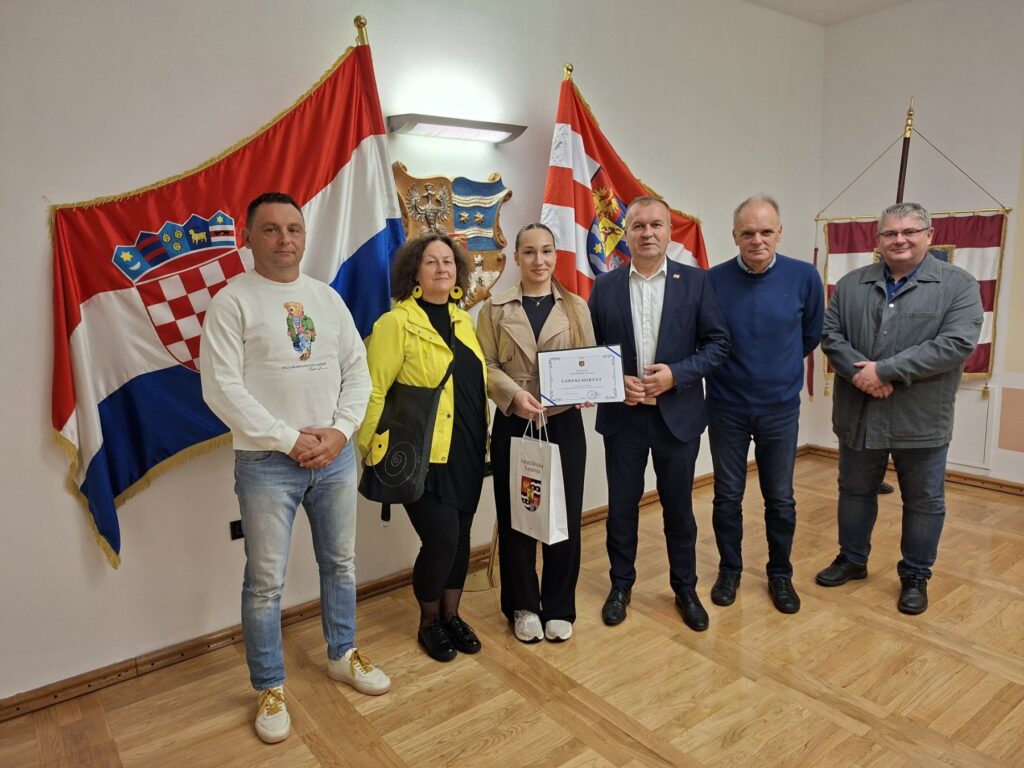 Župan Stričak primio Mateja Križanića i Lorenu Horvat, osvajače medalja iz matematike i boksa