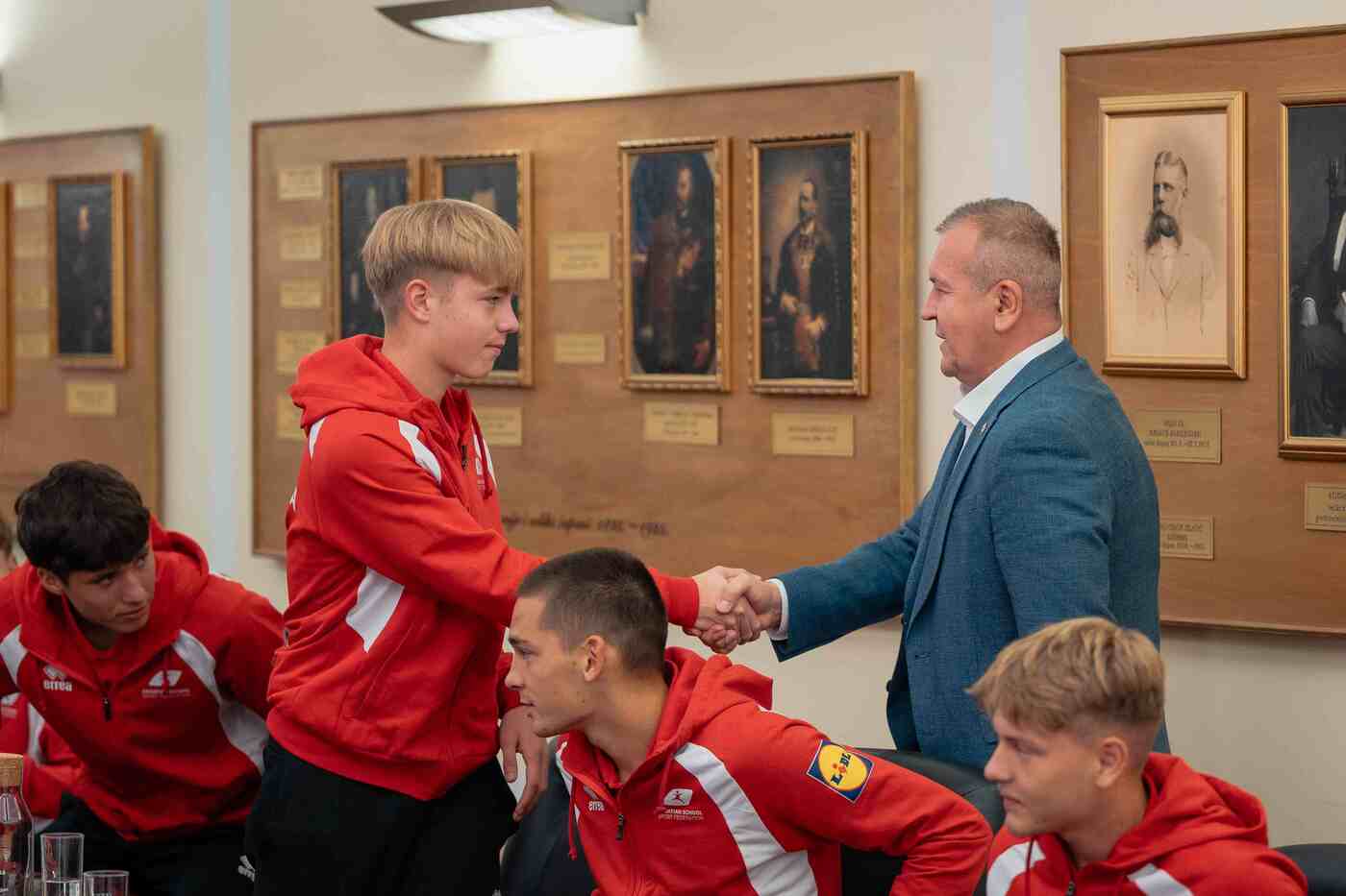Po novu svjetsku medalju u Kinu: Župan Stričak ispratio nogometnu reprezentaciju Druge gimnazije Varaždin