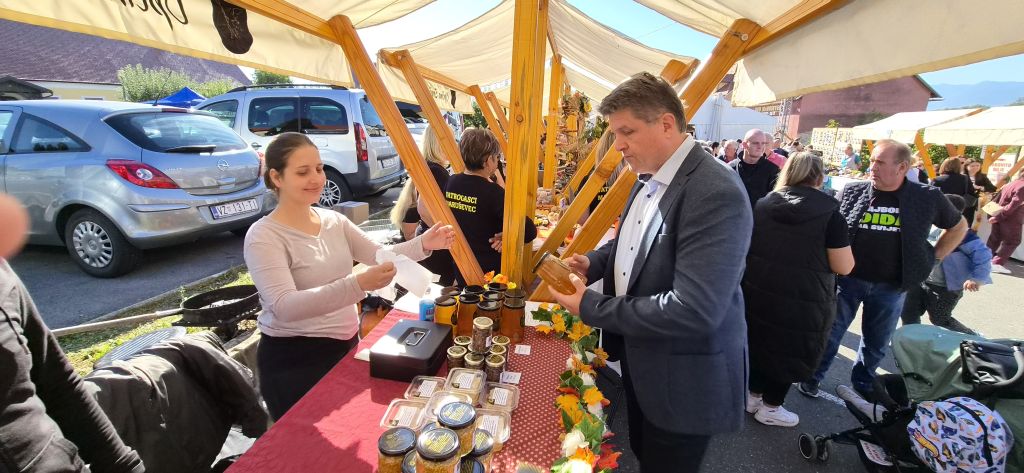 Čiselska nedela u Maruševcu okupila čuvare tradicije i brojne posjetitelje