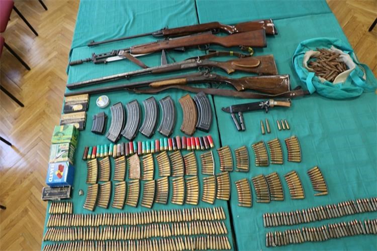 Evo koje su sve oružje građani dobrovoljno predali policiji, a koje su sakrivali