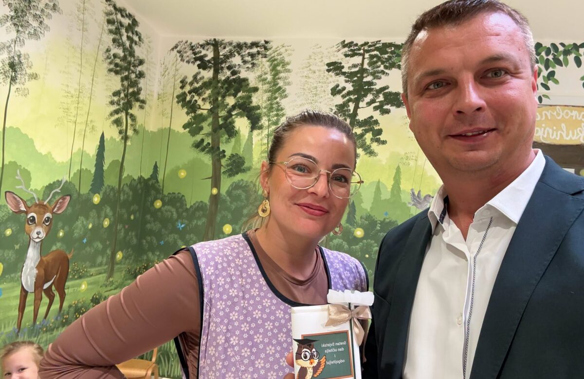 Načelnik Posavec povodom Svjetskog dana učitelja obišao obrazovne djelatnike u općini Petrijanec i čestitao im njihov dan